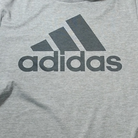 Adidas Boys Gray with Black Adidas Logo T-shirt Size L - Picture 2 of 4